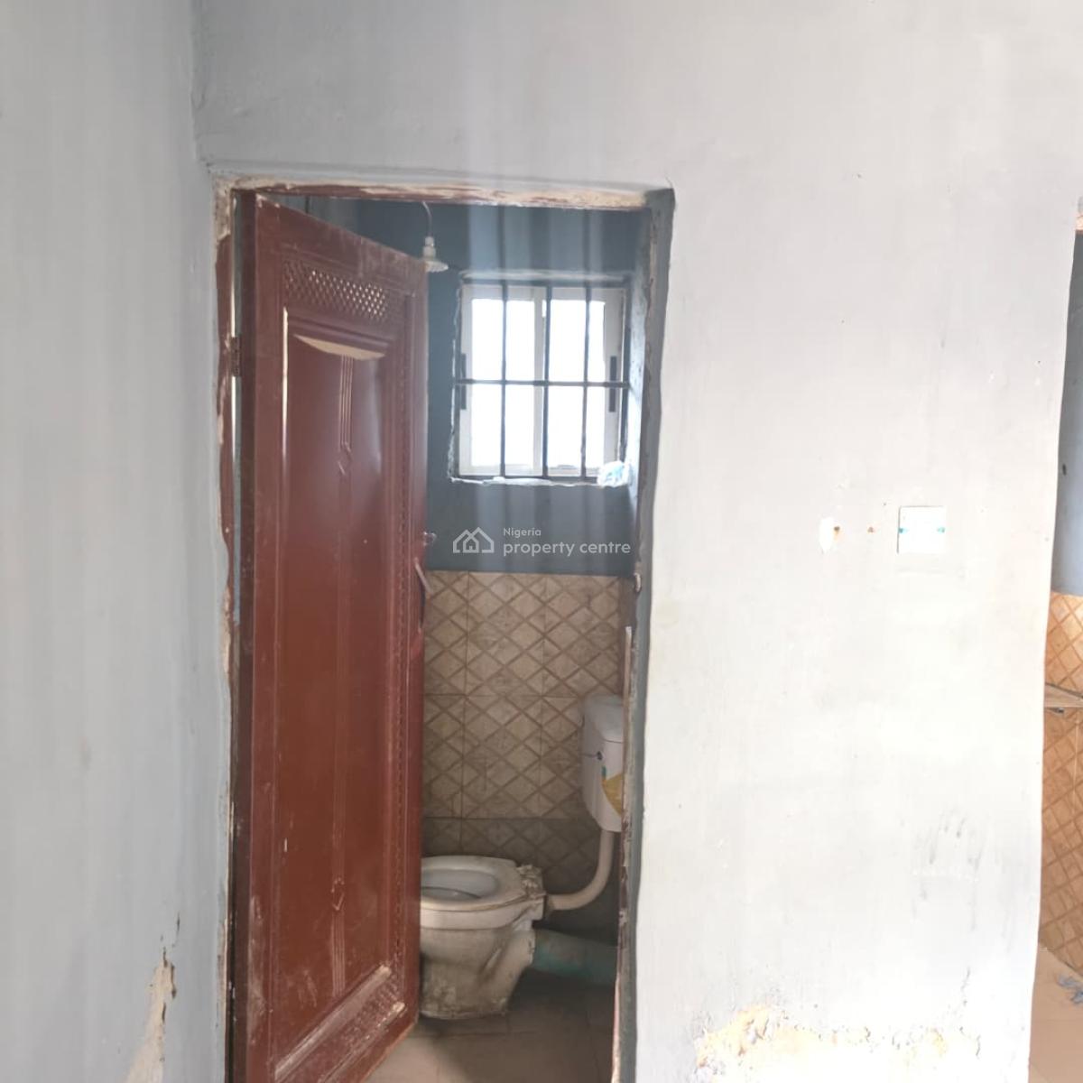 Room Self Contain Hostel, Apete, Ibadan, Oyo, Self Contain (single Rooms) for Rent