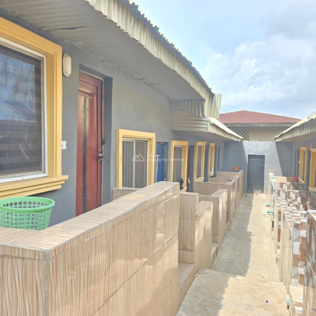 Room Self Contain Hostel, Apete, Ibadan, Oyo, Self Contain (single Rooms) for Rent