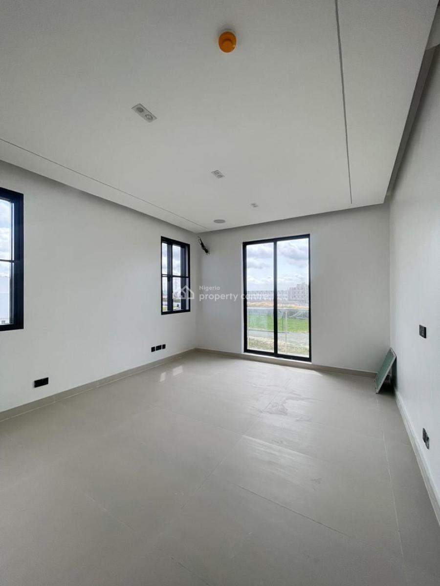 ️ *beautifully Carved Luxury 5 Bed Semi Detached Home with Pool,, Ikate Lekki Lagos, Lekki, Lagos, Semi-detached Duplex for Sale