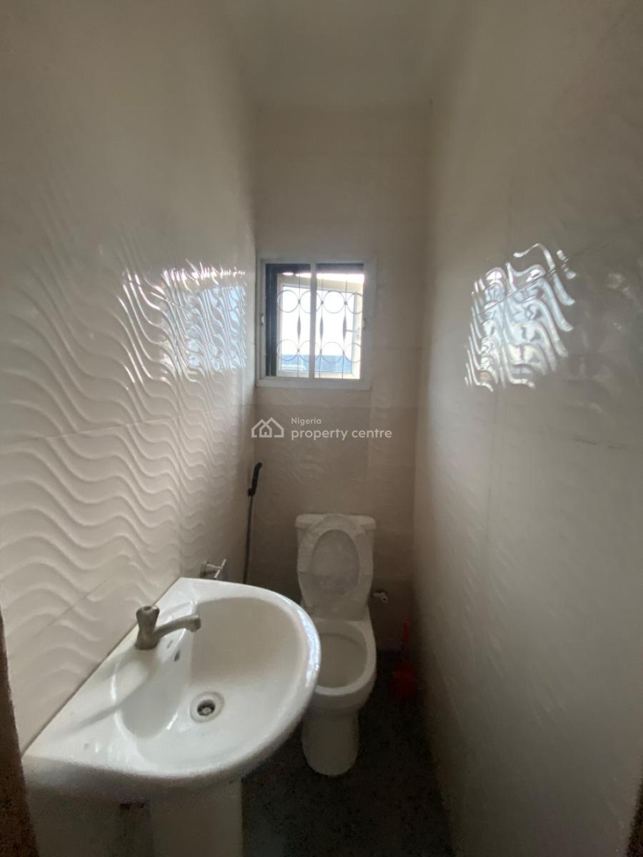 Luxury Spacious 2 Bedroom Apartment Upstairs, Sangotedo, Ajah, Lagos, Flat / Apartment for Rent
