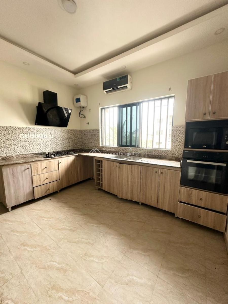 Two Units of Beautiful 3 Bedroom Apartments, Lekki Phase 1, Lekki, Lagos, Flat / Apartment for Rent