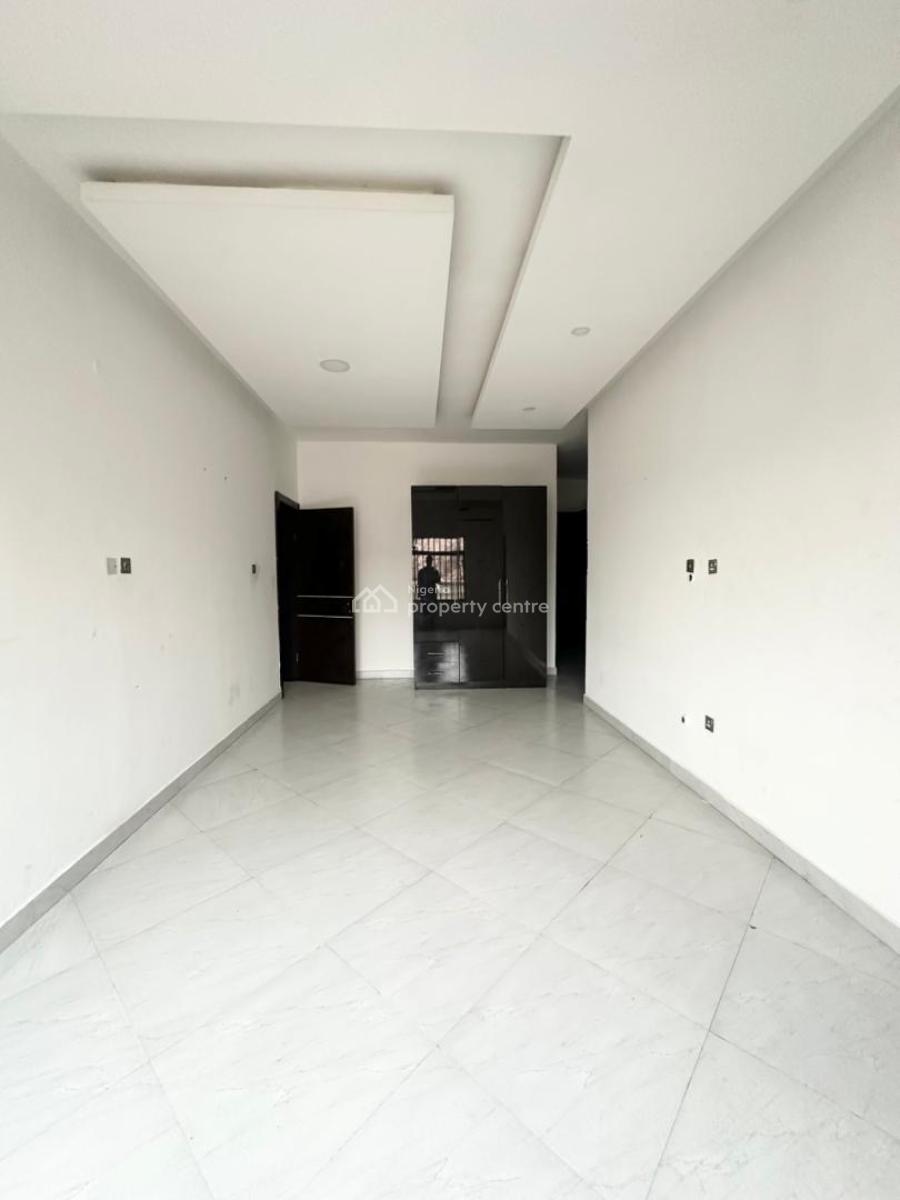 Two Units of Beautiful 3 Bedroom Apartments, Lekki Phase 1, Lekki, Lagos, Flat / Apartment for Rent