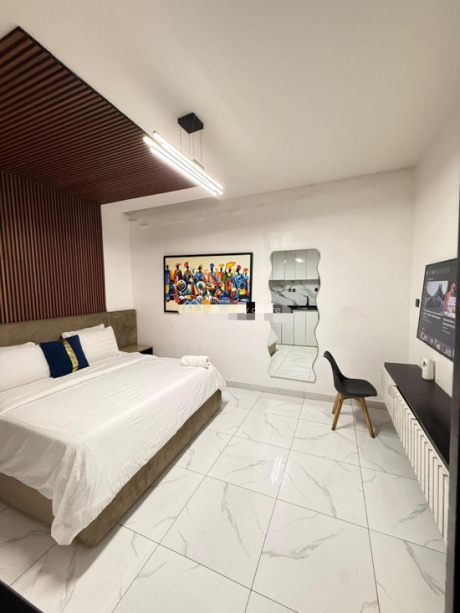 Distress Fully Furnished Luxury Studio Apartment with Swimming Pool, Lekki, Lagos, Self Contain (single Rooms) for Sale