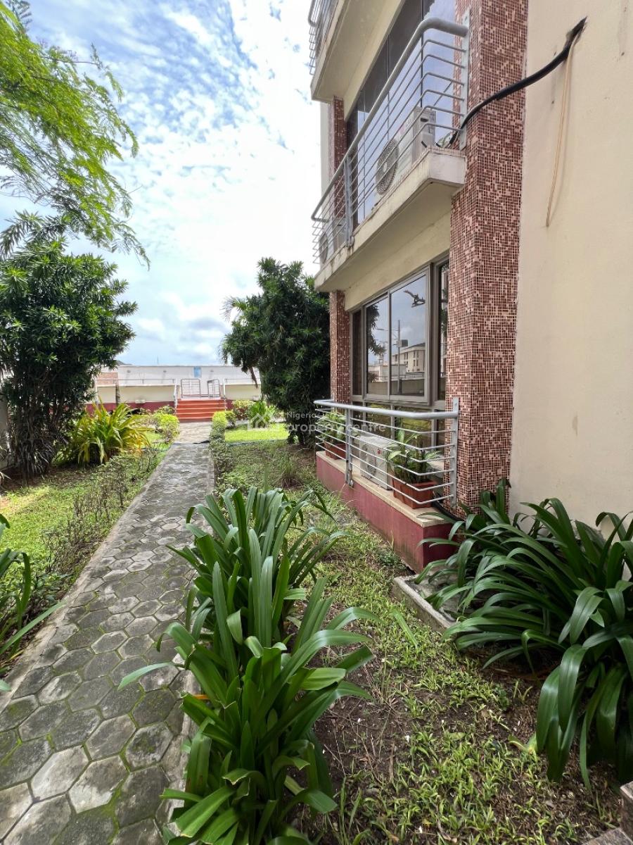 Standard 3-bedroom Flat with 24/7 Electricity, Swimming Pool and a Gym, Oniru, Victoria Island (vi), Lagos, Flat / Apartment for Rent