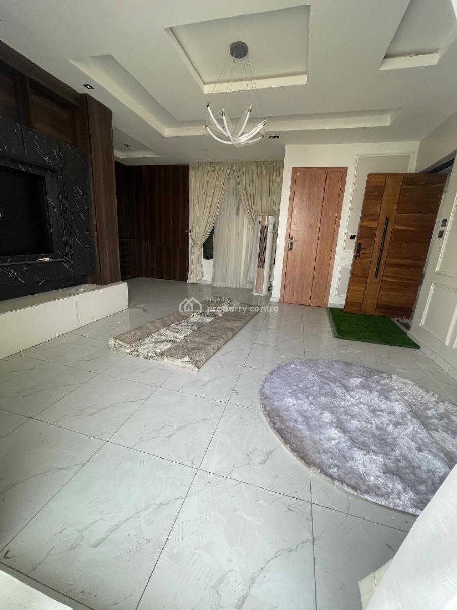 2 Bedroom Apartment, Lekki Phase 1, Lekki, Lagos, Flat / Apartment for Rent