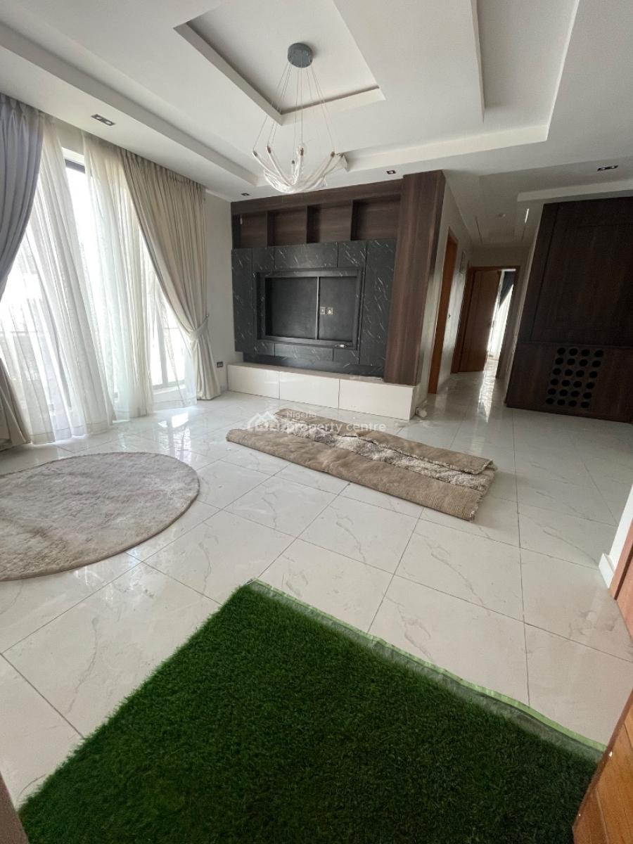 2 Bedroom Apartment, Lekki Phase 1, Lekki, Lagos, Flat / Apartment for Rent