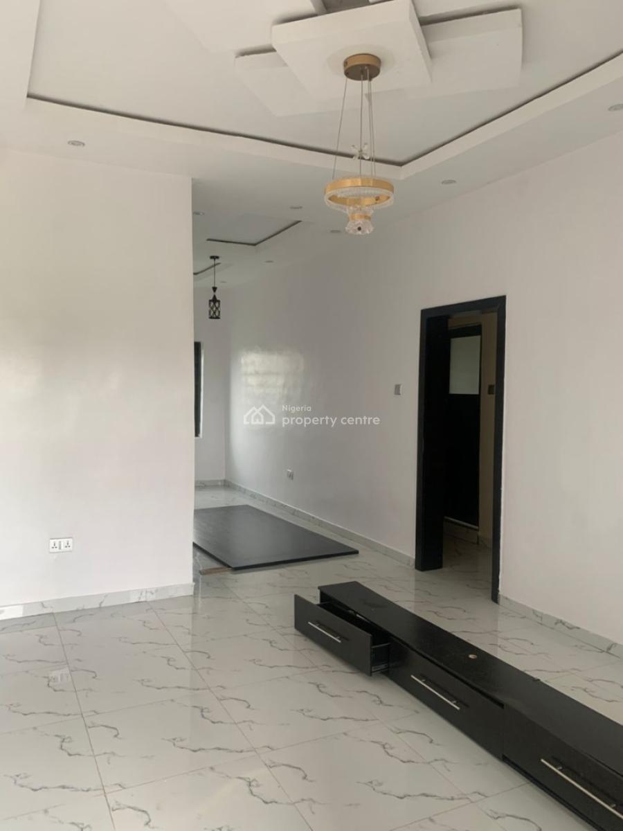 2 Bedroom Flat, Valley View Estate, Ikorodu, Lagos, Flat / Apartment for Rent