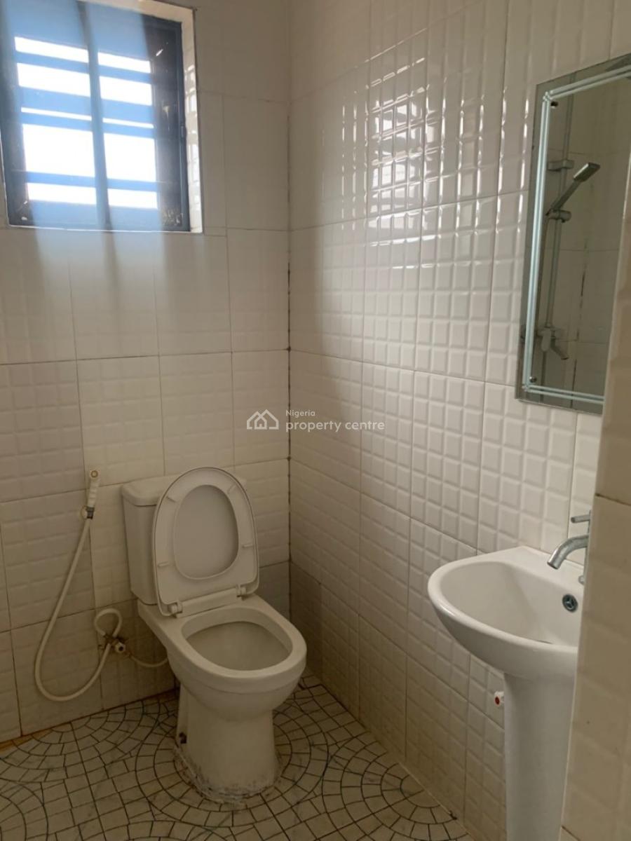 2 Bedroom Flat, Valley View Estate, Ikorodu, Lagos, Flat / Apartment for Rent
