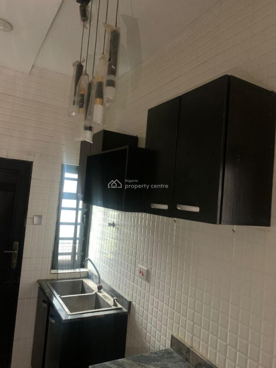 2 Bedroom Flat, Valley View Estate, Ikorodu, Lagos, Flat / Apartment for Rent