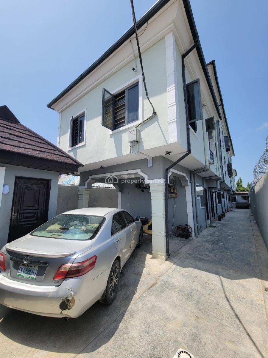 Sharp and Serene 2-bedroom Apartment (upstairs), Mobil Road, Ilaje Ajah, Ilaje, Ajah, Lagos, Flat / Apartment for Rent