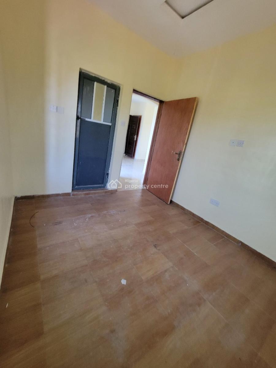 Sharp and Serene 2-bedroom Apartment (upstairs), Mobil Road, Ilaje Ajah, Ilaje, Ajah, Lagos, Flat / Apartment for Rent