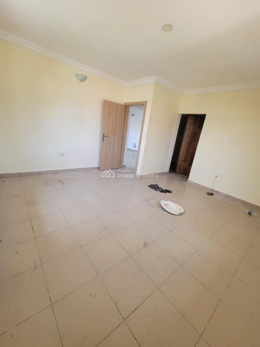 Spacious and Serene 3-bedroom Apartment, Mobil Road, Ilaje, Ajah, Lagos, Flat / Apartment for Rent