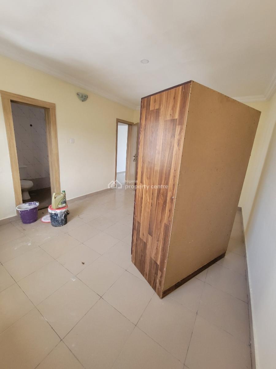 Spacious and Serene 3-bedroom Apartment, Mobil Road, Ilaje, Ajah, Lagos, Flat / Apartment for Rent
