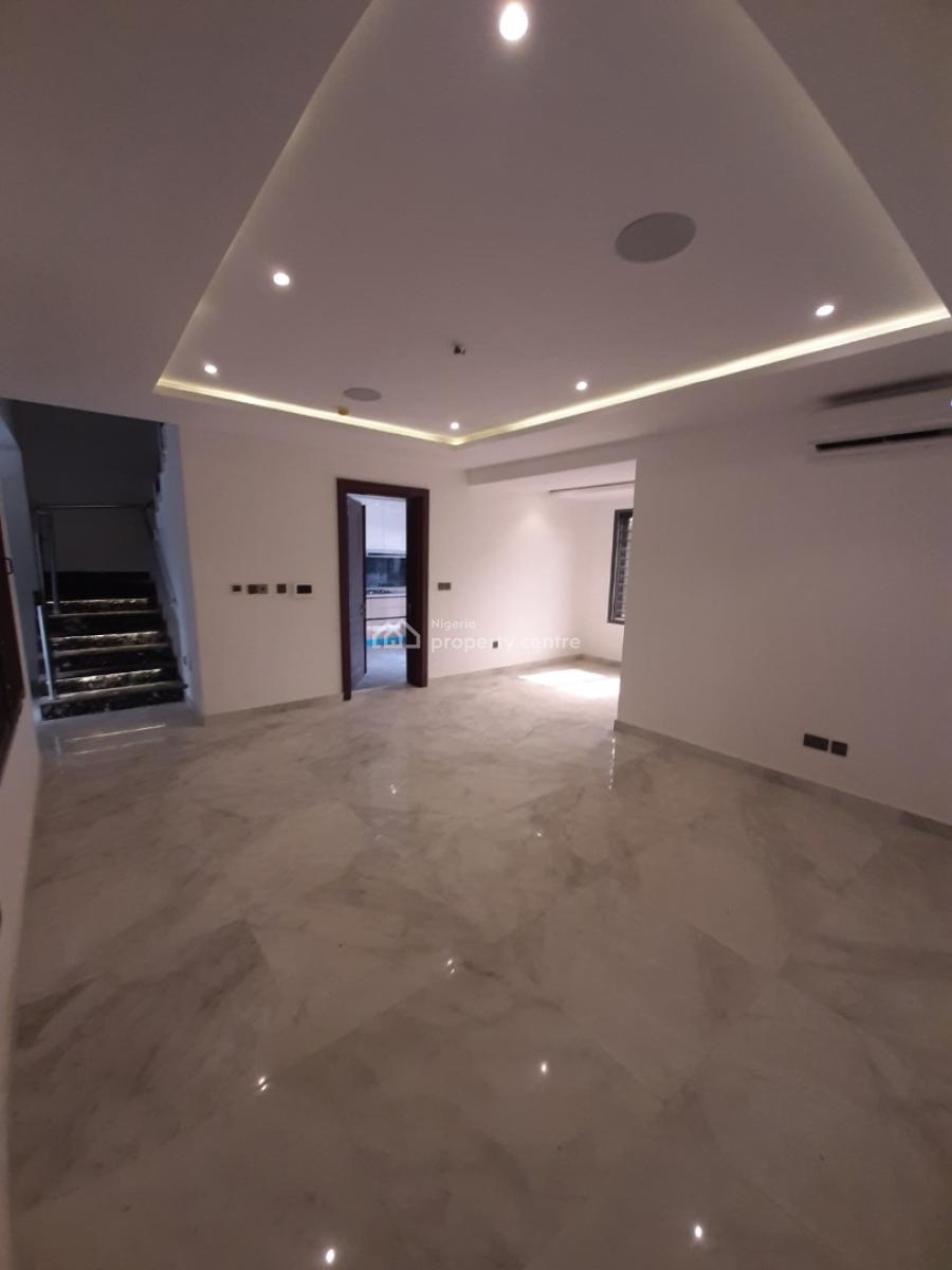 Tastefully Finished and Serviced with 24/7 Power Supply 4 Bedroom En-s, Lekki Phase 1, Lekki, Lagos, Terraced Duplex for Rent