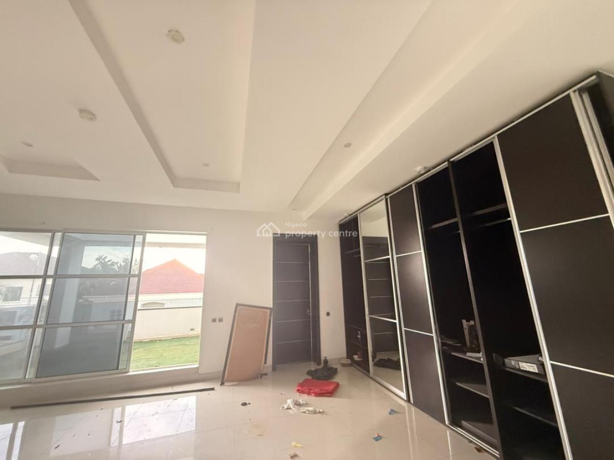 Spacious 5 Bedroom Detached House with Inbuilt Service Quarters, 501 Close, Off 5th Avenue, Banana Island, Ikoyi, Lagos, Detached Duplex for Rent