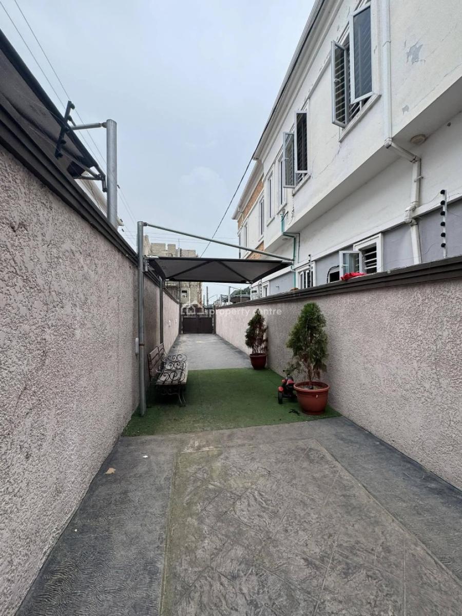 Solidly Built Block of Flats, Oral Estate, Lekki, Lagos, Block of Flats for Sale
