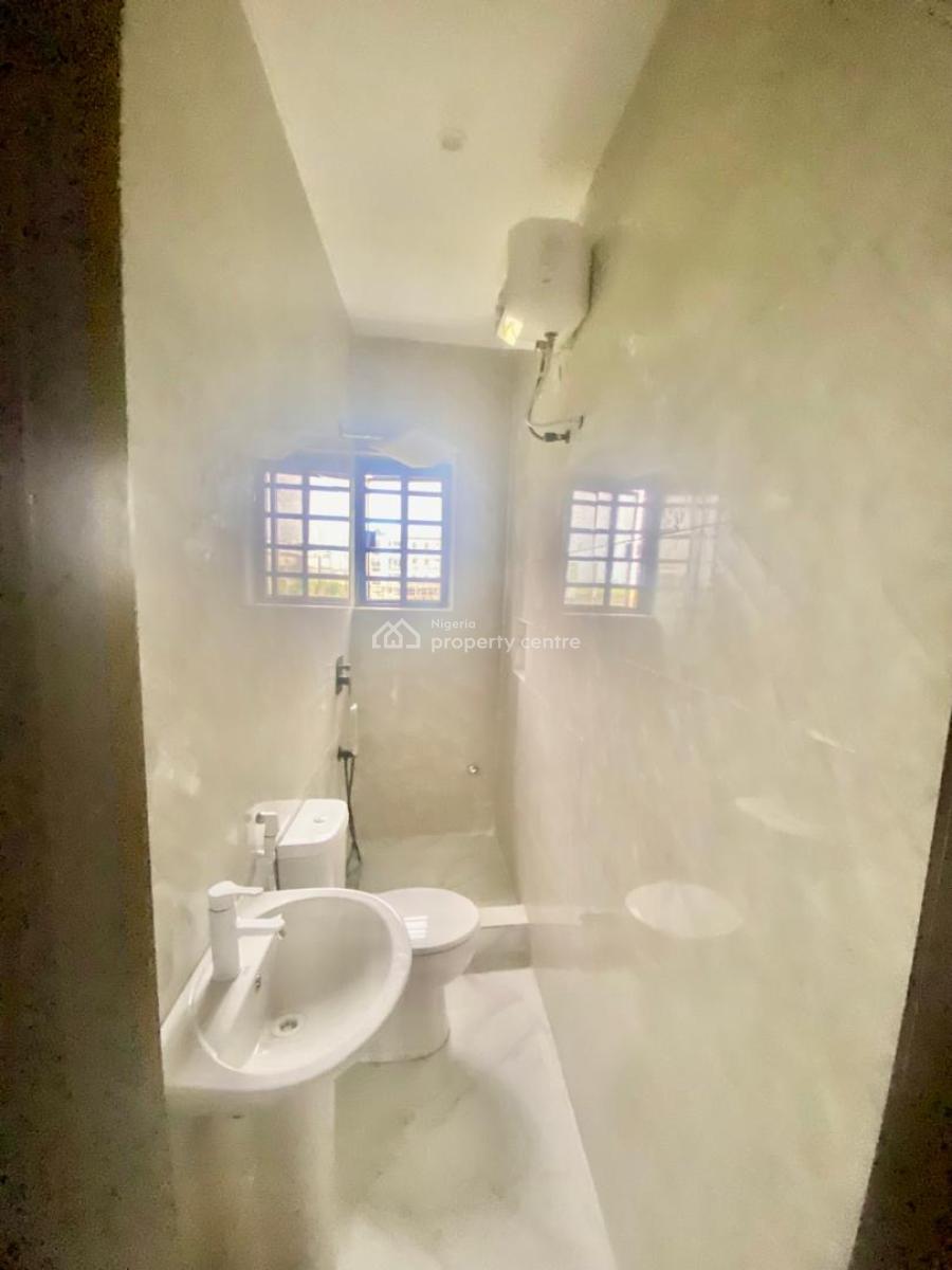 Newly Built 1 Bedroom Apartment with Fitted Kitchen, Chevron, Lekki, Lagos, Flat / Apartment for Rent