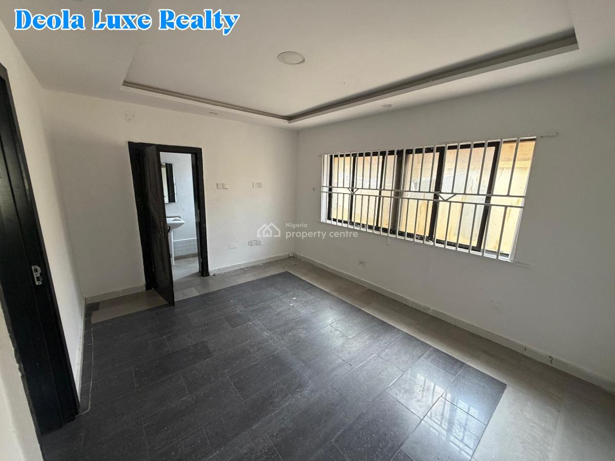 a Sweet and Portable Room and Parlour Available, Off Admiralty Way, Lekki Phase 1, Lekki, Lagos, Mini Flat (room and Parlour) for Rent