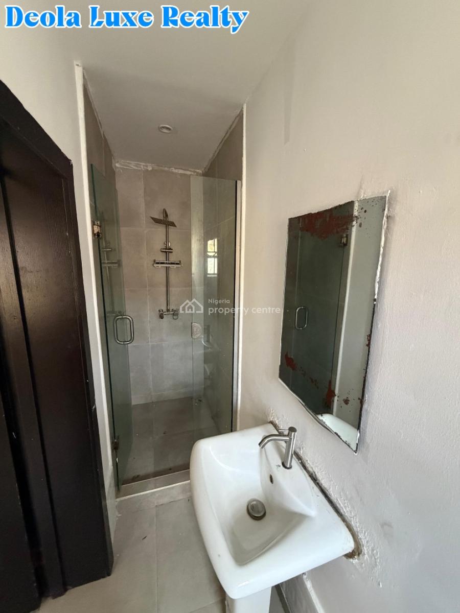 a Sweet and Portable Room and Parlour Available, Off Admiralty Way, Lekki Phase 1, Lekki, Lagos, Mini Flat (room and Parlour) for Rent
