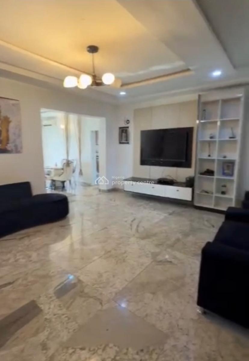 Luxury Spacious 3bedrooms En-suite +bq+tarred Road, Close to The Roundabout, Galadimawa, Abuja, Block of Flats for Sale