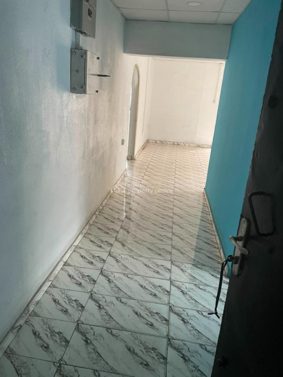 3 Bedroom Luxury Apartment, Ikeja, Lagos, Office Space for Rent