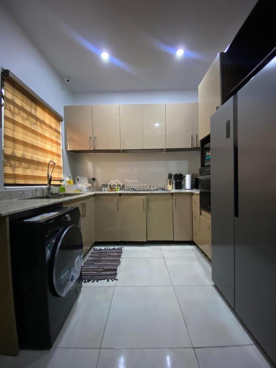 Fully Furnished 4 Bedroom Terrace with Bq, Off Admiralty Way, Lekki Phase 1, Lekki, Lagos, Terraced Duplex for Rent