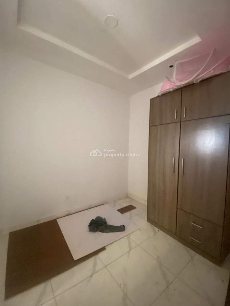 Spacious 1 Bedroom Mini Flat, Agungi, Lekki, Lagos, Flat / Apartment for Rent