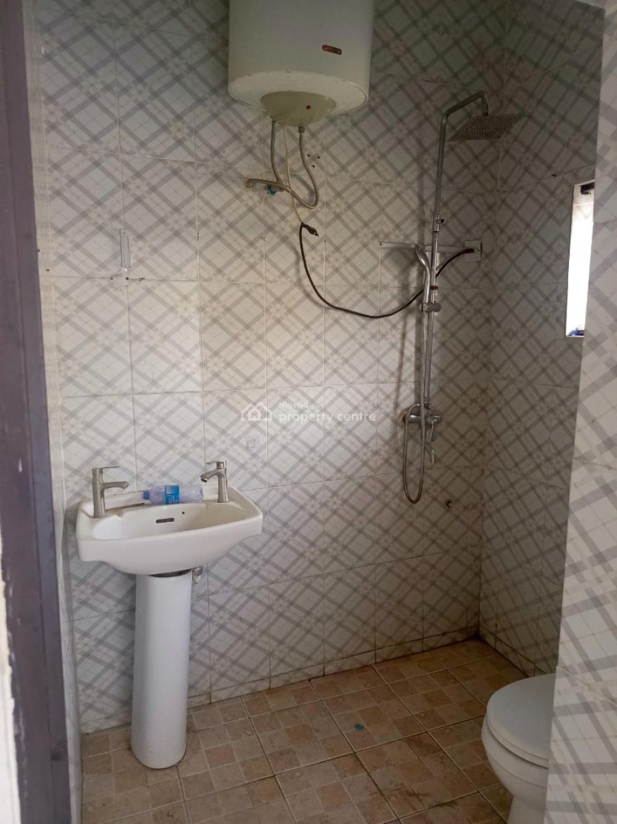Newly Renovated Specious Standard 3 Bed Rooms Flat, Ground Floor, Off 4th Avenue, Gwarinpa, Abuja, Flat / Apartment for Rent