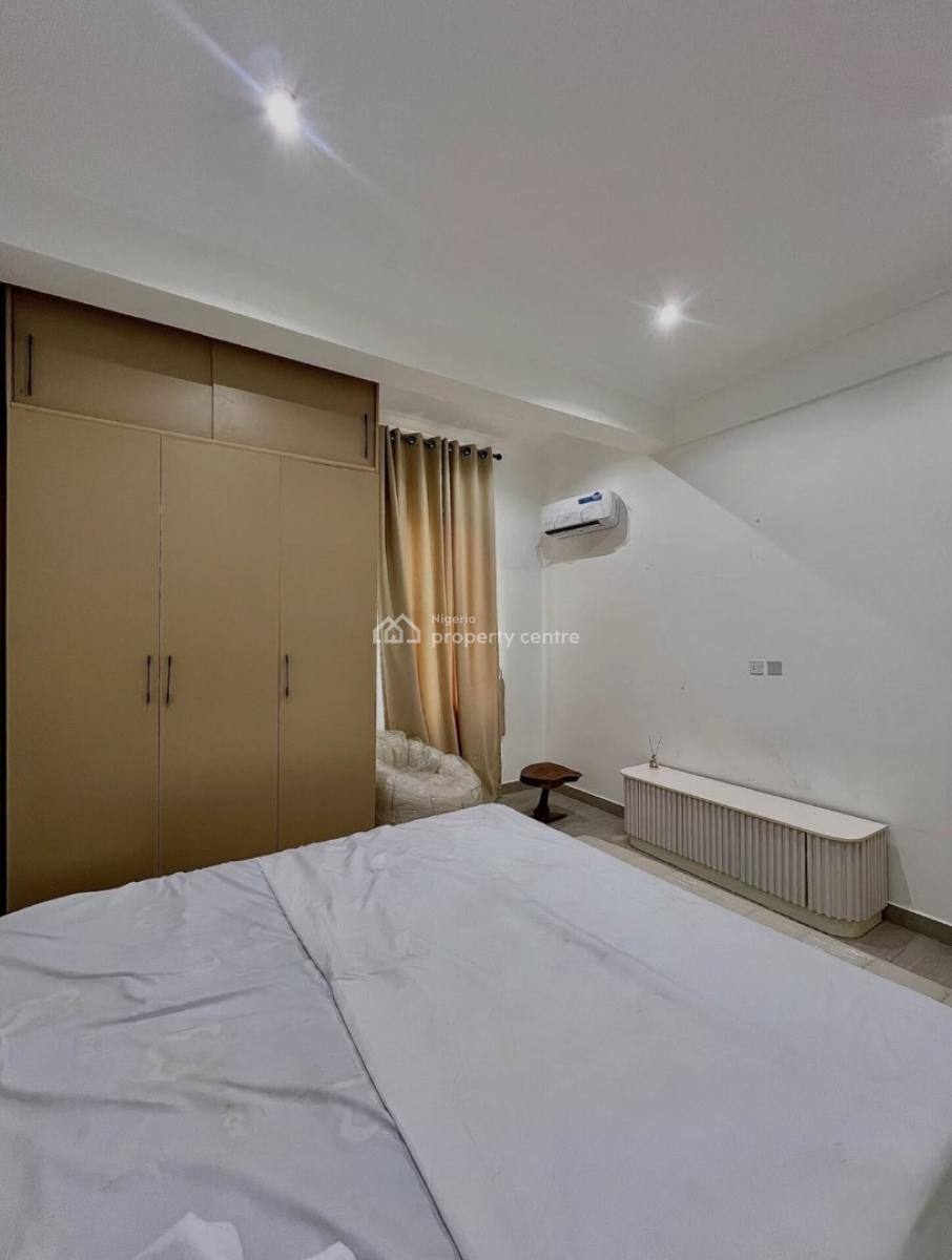 Fully Serviced 2&3 Bedrooms with a Bq, Pool  and Gym, Ikate, Lekki, Lagos, Block of Flats for Sale