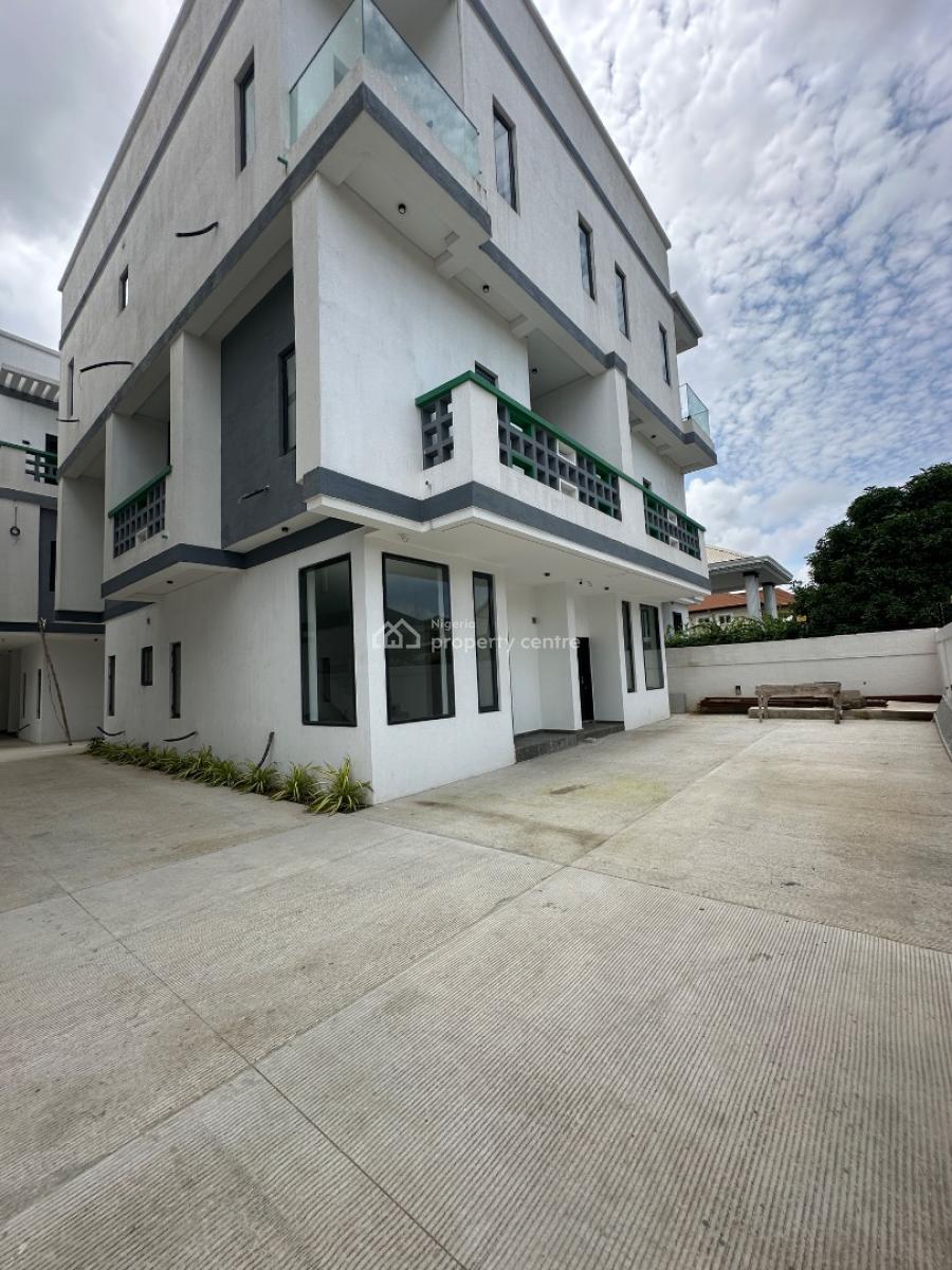 * 4bedroom Semi Detached Duplex*, Lekki Phase 1, Lekki, Lagos, Semi-detached Duplex for Sale