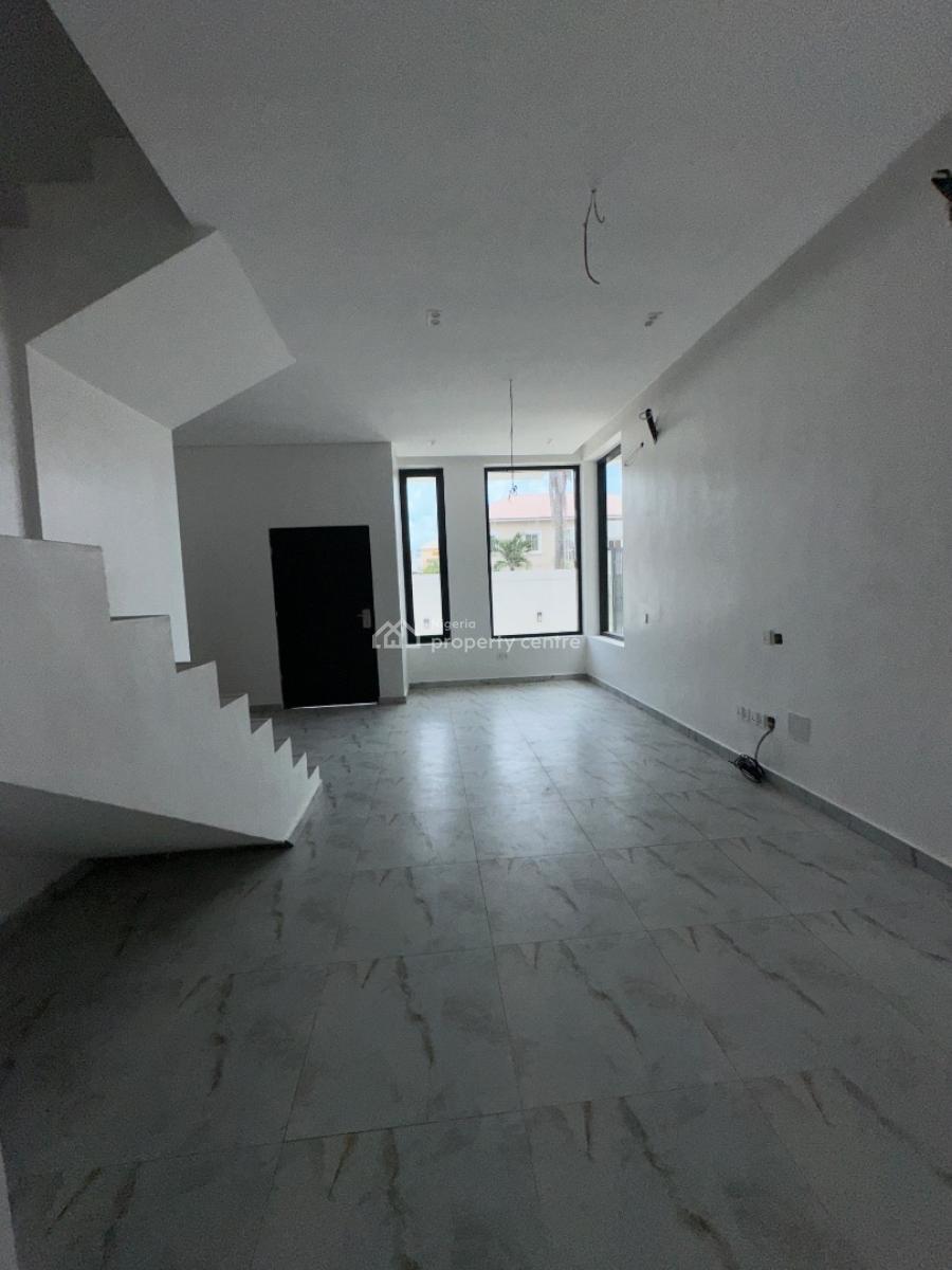 * 4bedroom Semi Detached Duplex*, Lekki Phase 1, Lekki, Lagos, Semi-detached Duplex for Sale