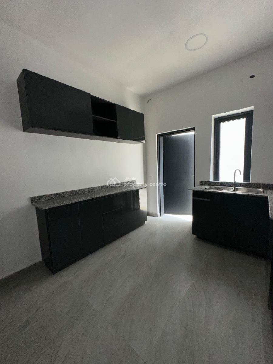 * 4bedroom Semi Detached Duplex*, Lekki Phase 1, Lekki, Lagos, Semi-detached Duplex for Sale