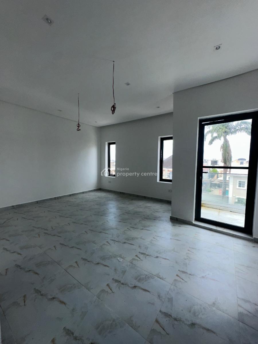 * 4bedroom Semi Detached Duplex*, Lekki Phase 1, Lekki, Lagos, Semi-detached Duplex for Sale