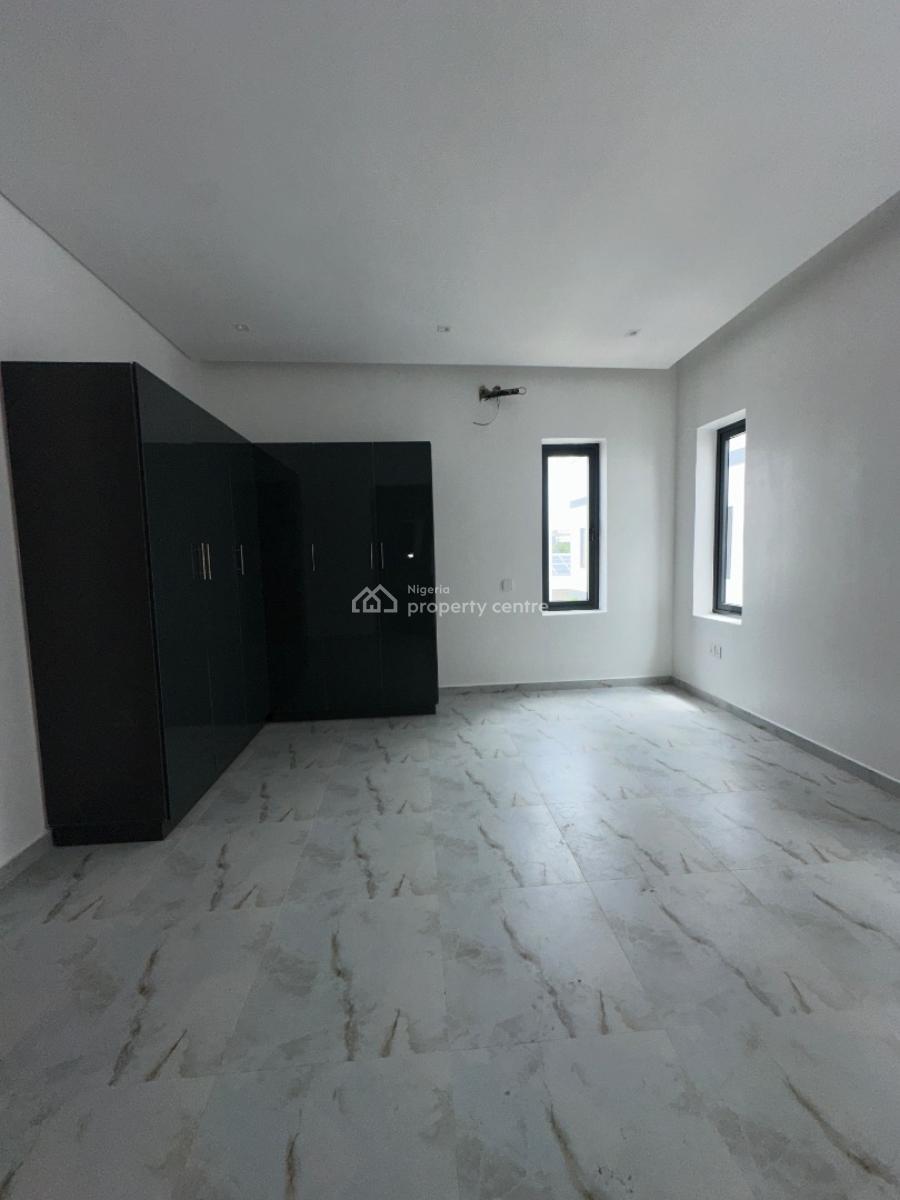 * 4bedroom Semi Detached Duplex*, Lekki Phase 1, Lekki, Lagos, Semi-detached Duplex for Sale