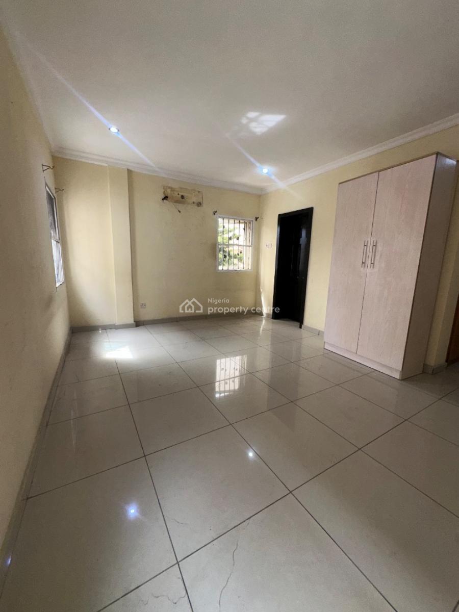 Massive and Specious 3 Bedroom Apartment, Idado, Lekki, Lagos, Flat / Apartment for Rent