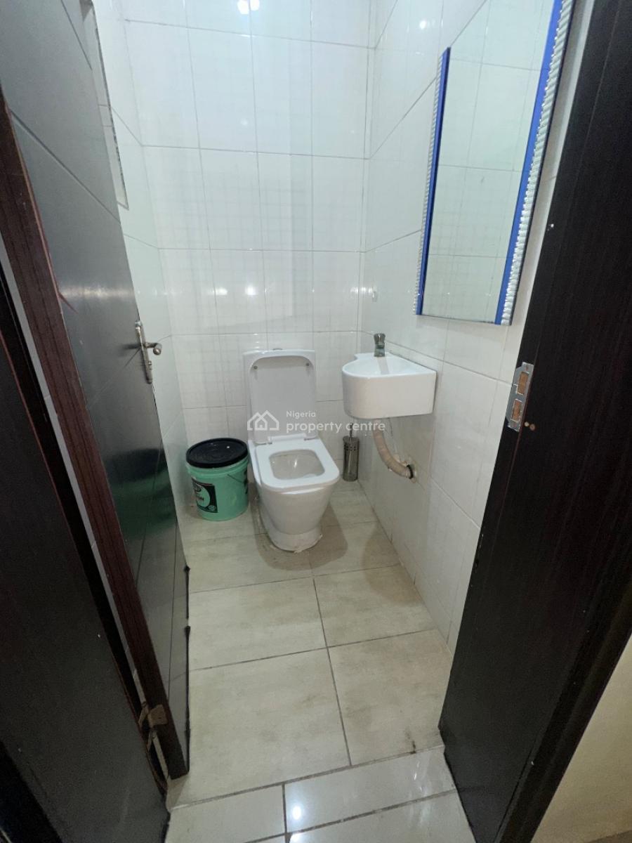 Massive and Specious 3 Bedroom Apartment, Idado, Lekki, Lagos, Flat / Apartment for Rent