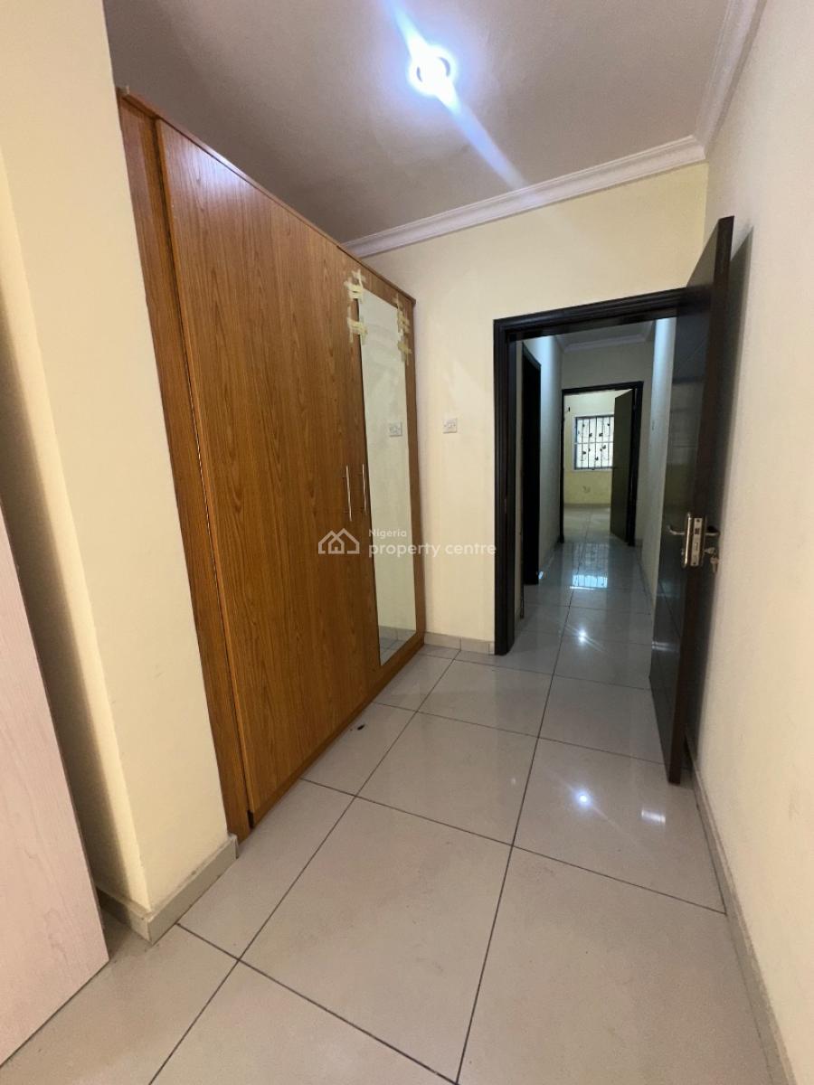 Massive and Specious 3 Bedroom Apartment, Idado, Lekki, Lagos, Flat / Apartment for Rent