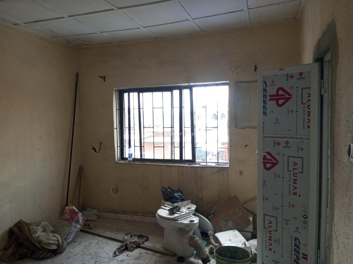 Newly Renovated 2 Bedroom Upstairs Facing The Road, Ado, Ajah, Lagos, Flat / Apartment for Rent