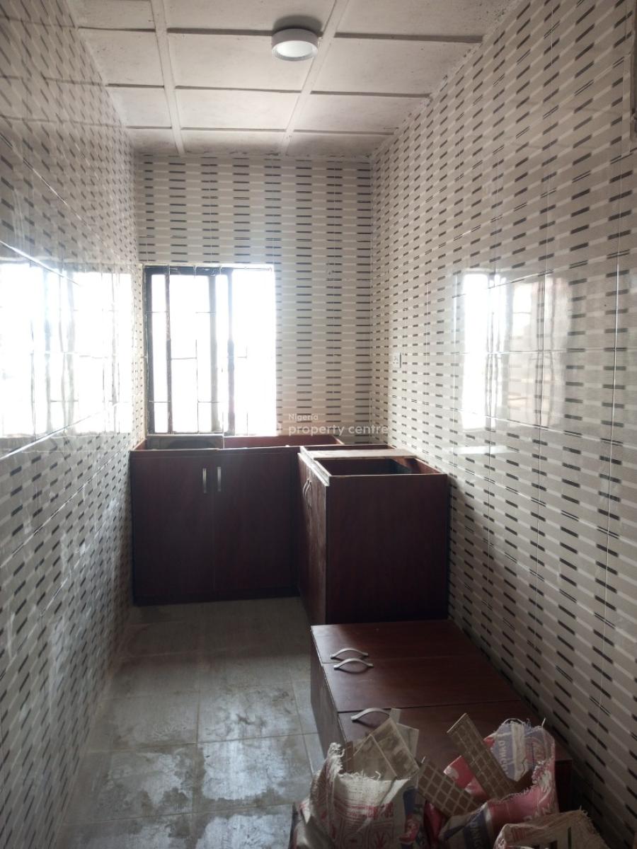 Newly Renovated 2 Bedroom Upstairs Facing The Road, Ado, Ajah, Lagos, Flat / Apartment for Rent