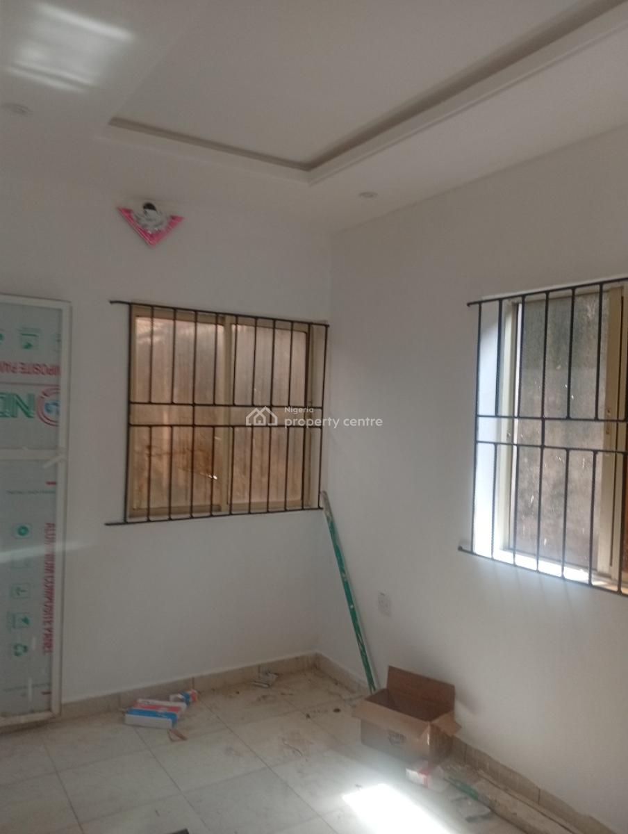 Executive Self Contain, Ope Oluwa St., Area 1 ,estate , Adura Bus Stop., Meiran, Agege, Lagos, Self Contain (single Rooms) for Rent