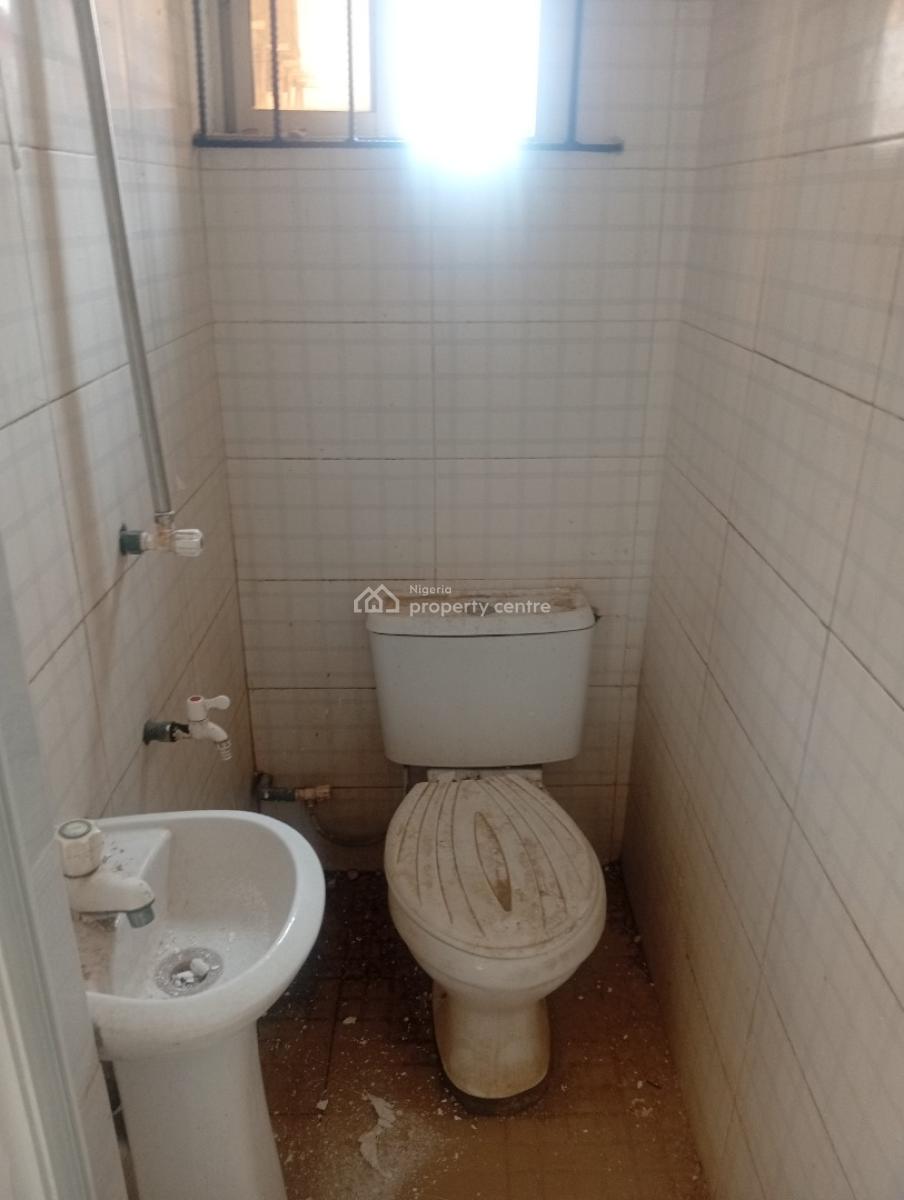 Executive Self Contain, Ope Oluwa St., Area 1 ,estate , Adura Bus Stop., Meiran, Agege, Lagos, Self Contain (single Rooms) for Rent