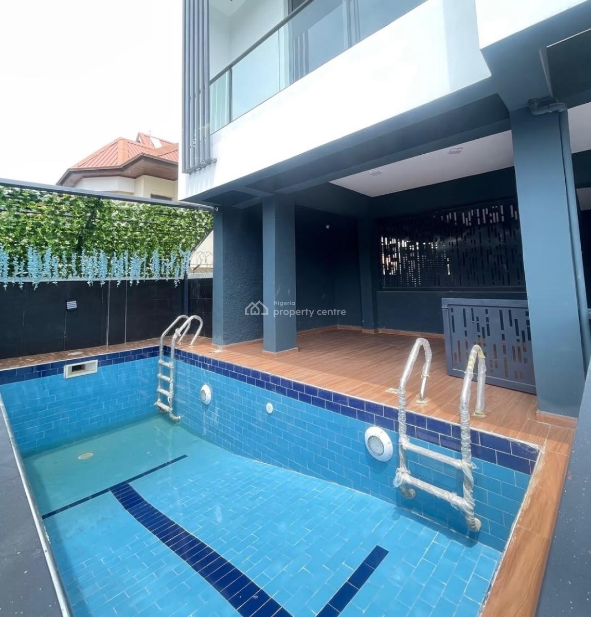 Lovely 3 Bedroom Apartment with Bq, Lekki Phase 1, Lekki Phase 1, Lekki, Lagos, Block of Flats for Sale
