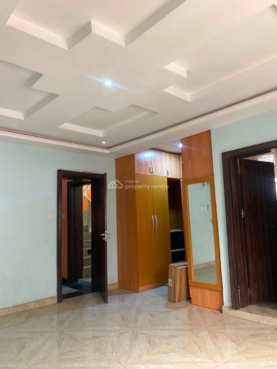 5-bedroom Terrace Duplex (penthouse), Guzape District, Abuja, Terraced Duplex for Rent