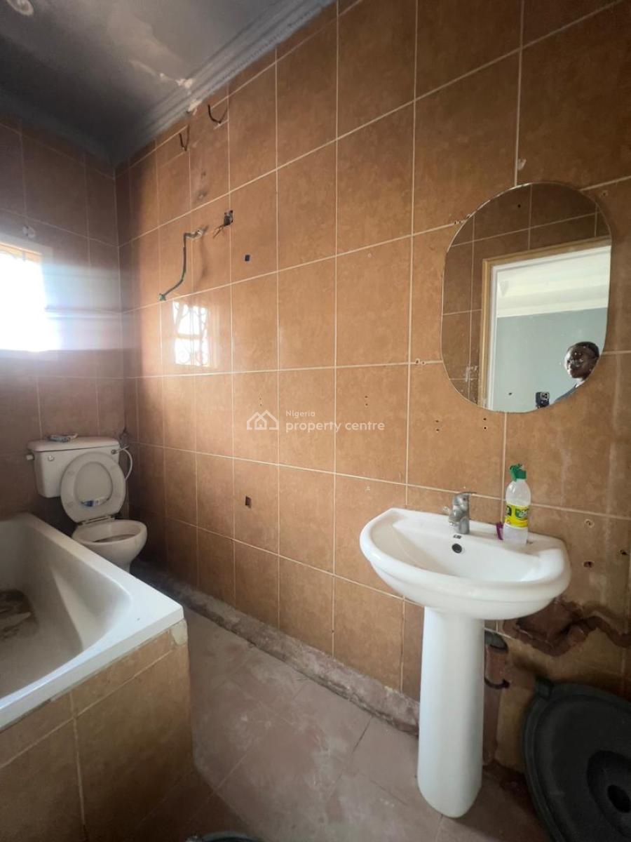 Spacious 5 Bedroom Semi Detached Duplex with Bq, Lekki Phase 1, Lekki, Lagos, Semi-detached Duplex for Rent