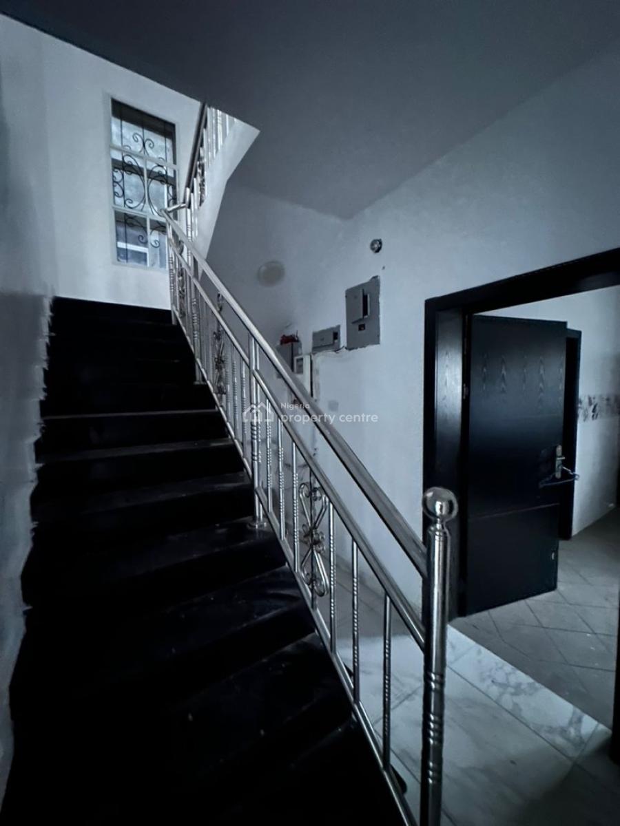 3 Bedroom Apartment, Lekki Phase 1, Lekki, Lagos, Flat / Apartment for Rent