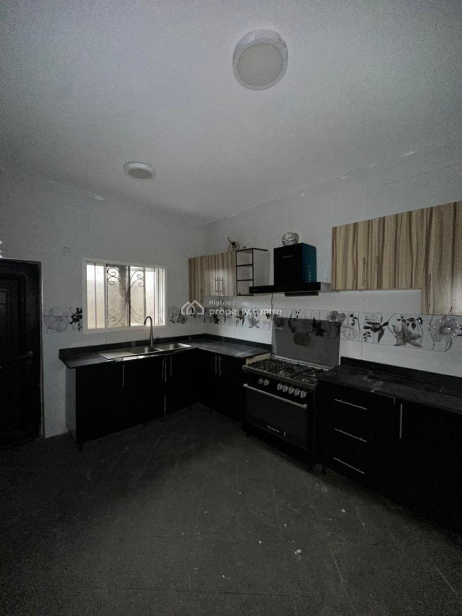 3 Bedroom Apartment, Lekki Phase 1, Lekki, Lagos, Flat / Apartment for Rent