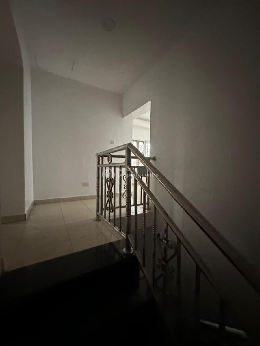 3 Bedroom Apartment, Lekki Phase 1, Lekki, Lagos, Flat / Apartment for Rent