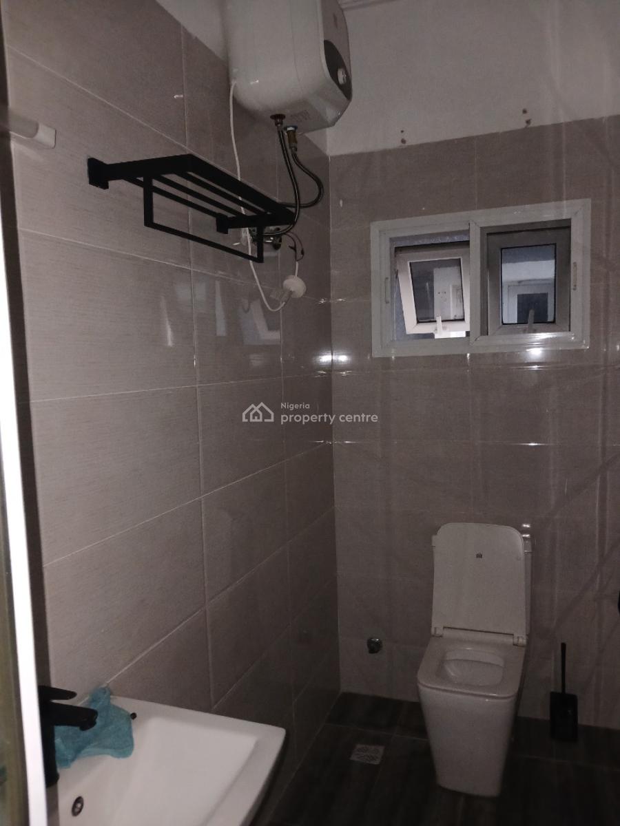 Serviced 3 Bedroom En-suite Maisonette with an Enclosed Fitted Kitchen, Ikate Elegushi, Lekki, Lagos, Flat / Apartment for Rent