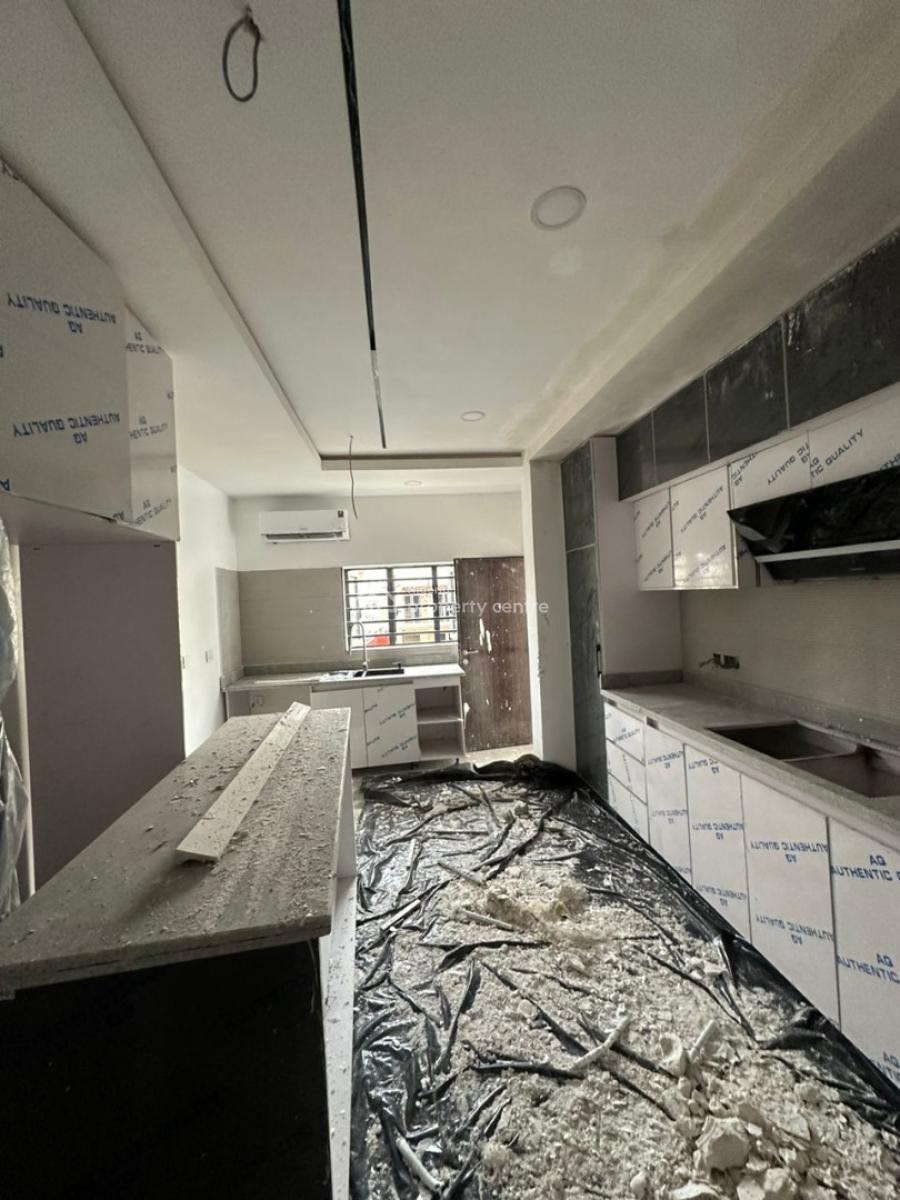 4 Bedroom Terrace Duplex in Lekki Phase 1, Lekki Phase 1, Lekki, Lagos, Terraced Duplex for Sale
