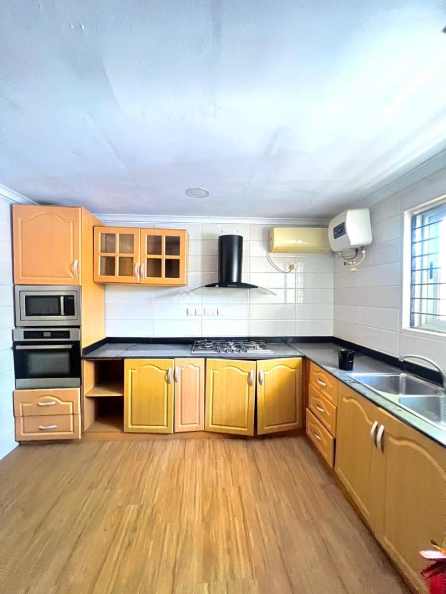 Classic 1 Bedroom Apartment with Gym & Swimming Pool Bq, Phase 1, Lekki, Lagos, Flat / Apartment for Rent